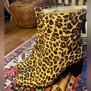Dolce Vita leopard calf hair Bootie Women’s 6.5 new in box